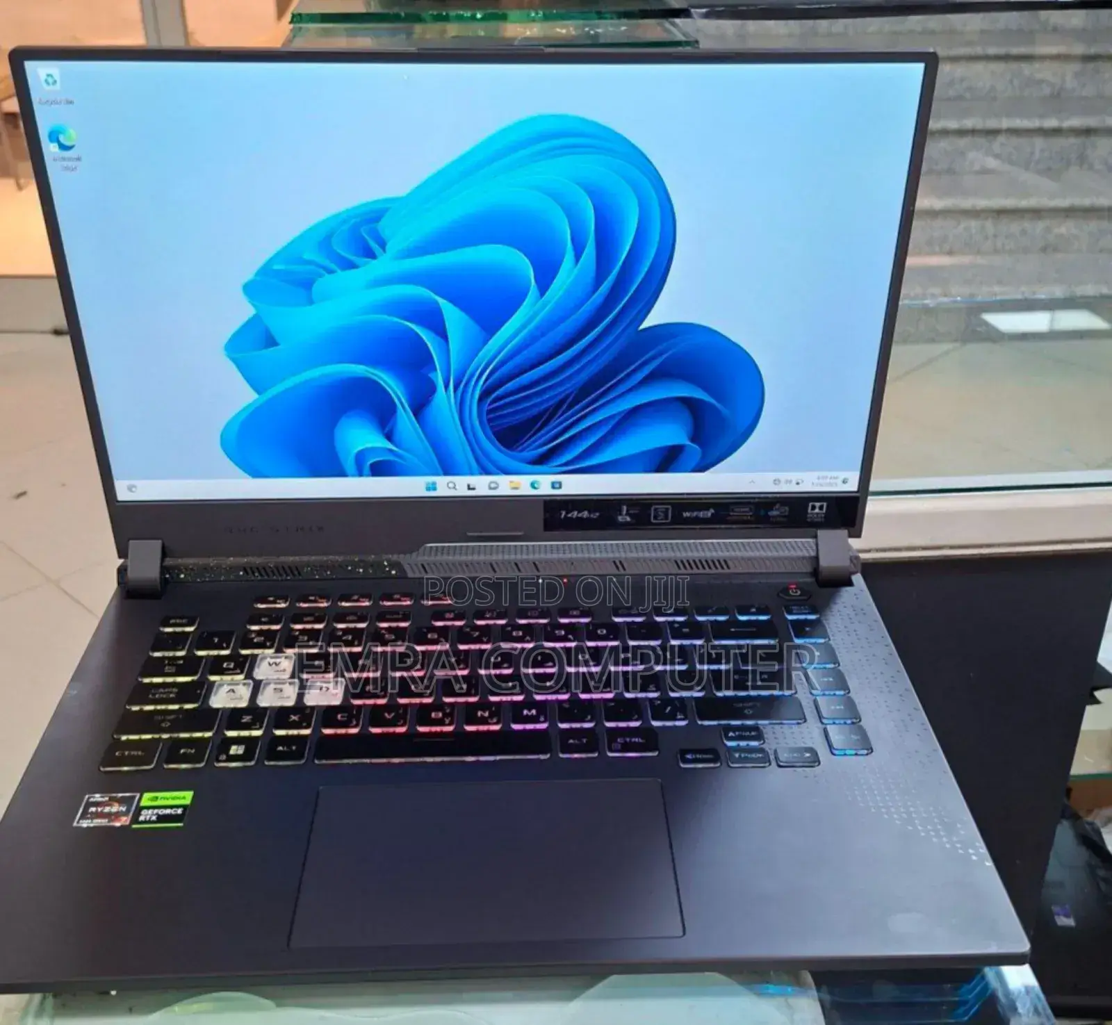 New Laptop Asus ROG Strix G15 16GB AMD Ryzen 7 SSD 1T