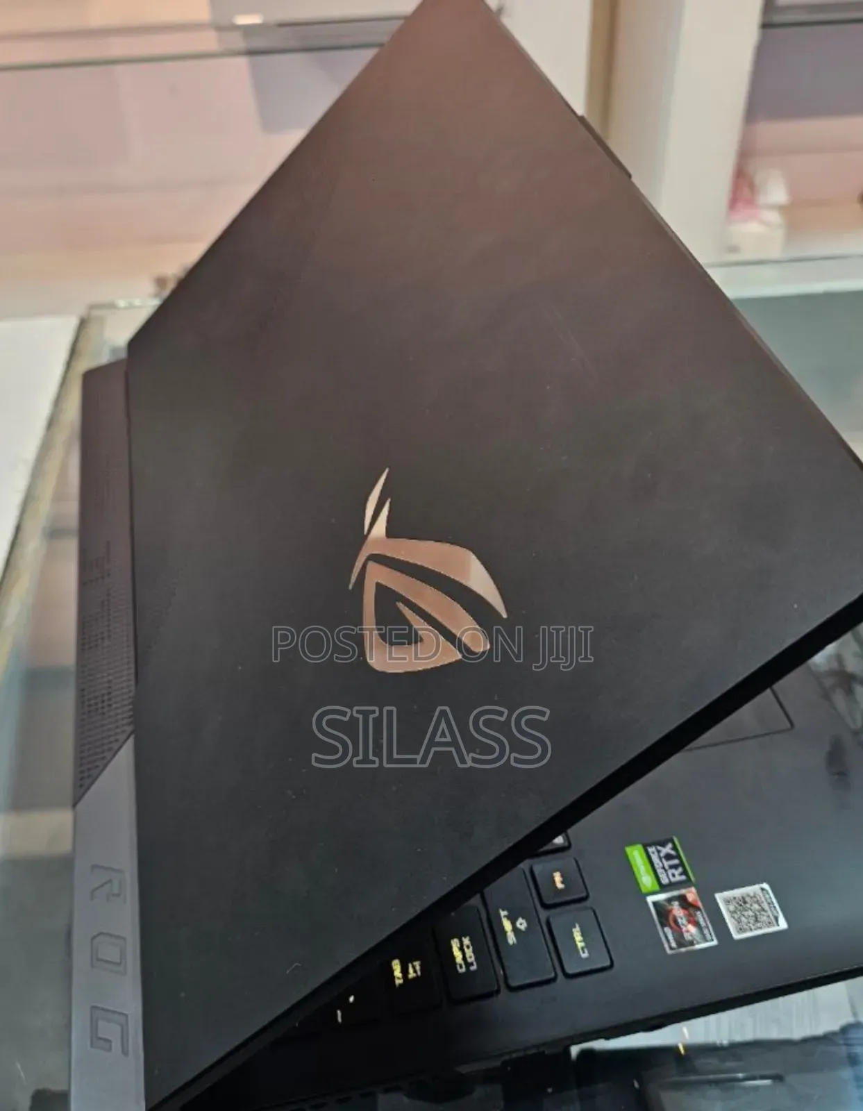 New Laptop Asus ROG Strix G17 32GB AMD Ryzen 9 SSD 1T