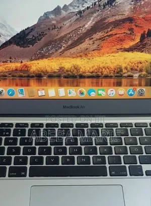 Photo - New Laptop Apple MacBook Air 2017 8GB Intel Core I5 SSD 128GB