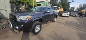 Toyota Tacoma 2017 Black