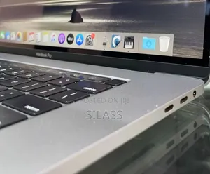 New Laptop Apple MacBook Pro 2019 32GB Intel Core I9 SSD 512GB