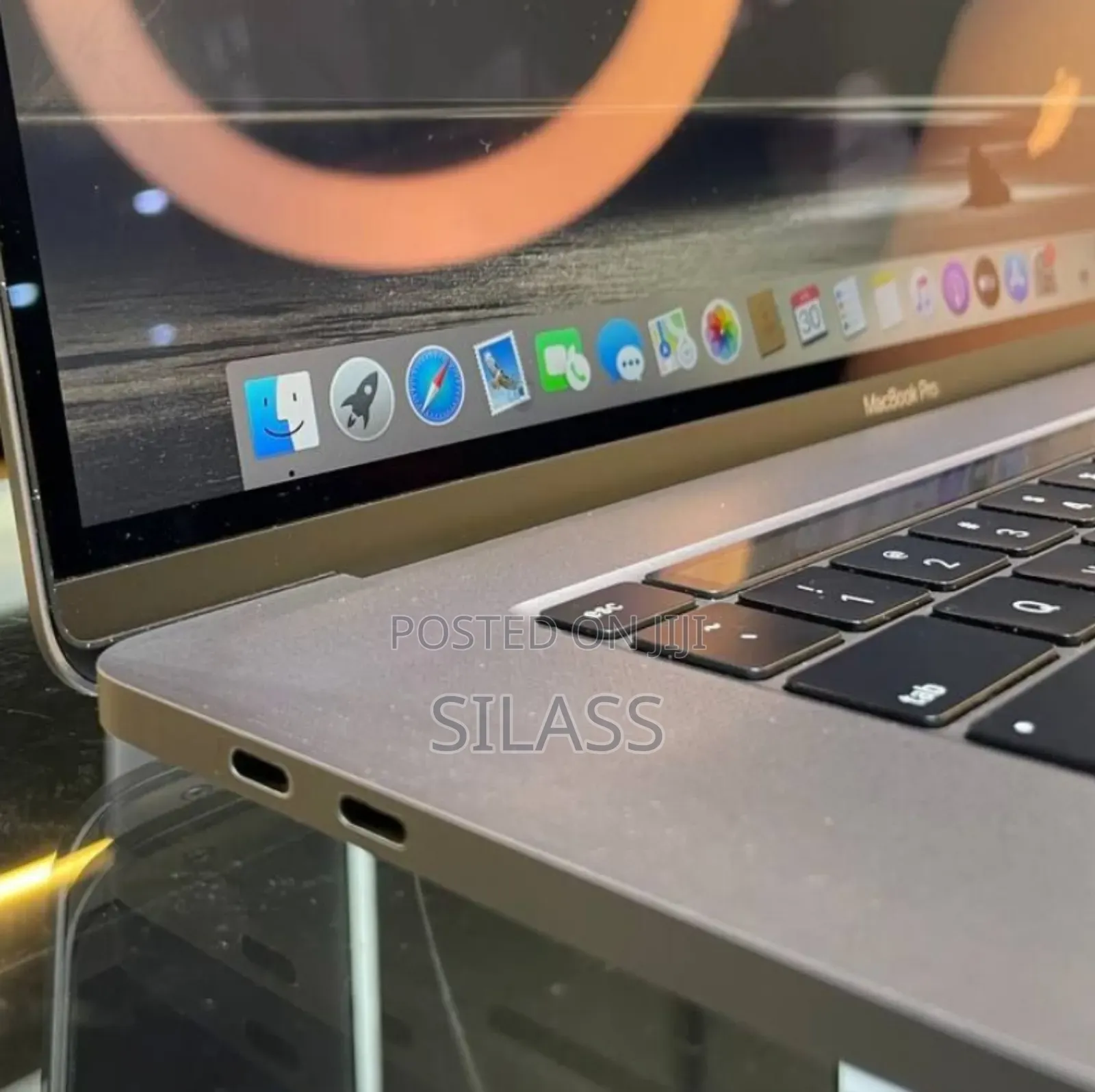 New Laptop Apple MacBook Pro 2019 32GB Intel Core I9 SSD 512GB