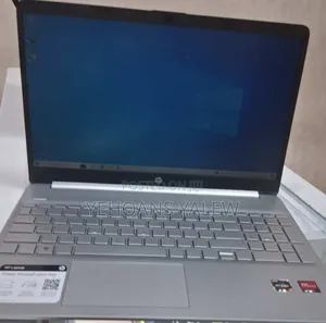 New Laptop HP 8GB AMD Ryzen 3 SSD 256GB