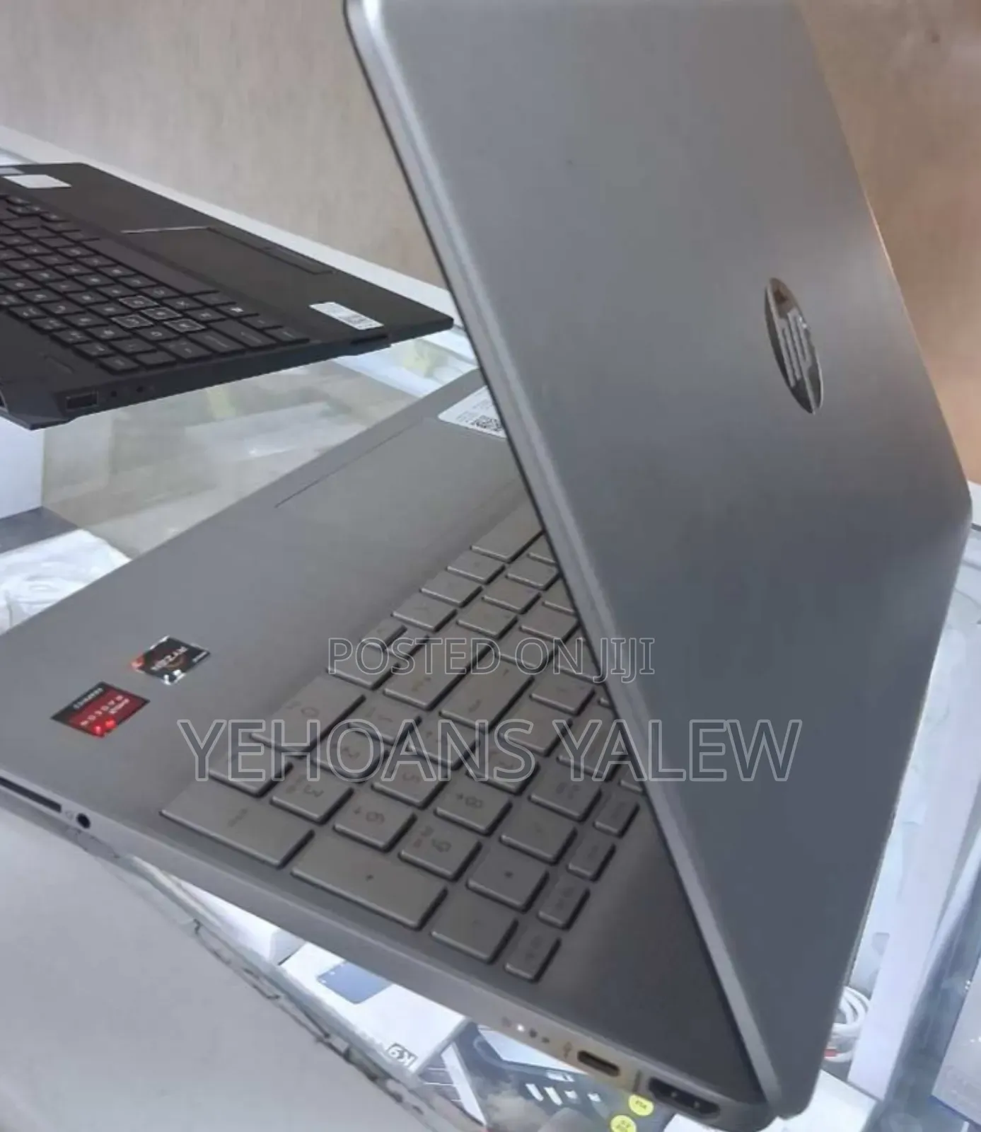 New Laptop HP 8GB AMD Ryzen 3 SSD 256GB