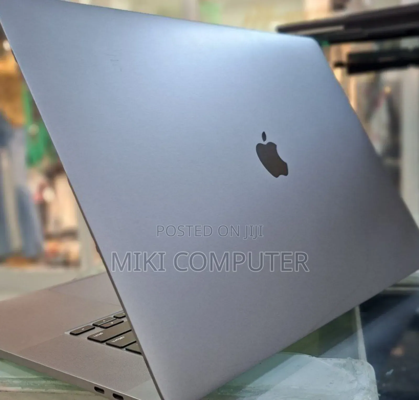 New Laptop Apple MacBook Pro 2019 32GB Intel Core I9 SSD 512GB