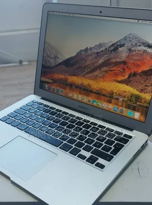 New Laptop Apple MacBook Air 2014 8GB Intel Core I5 SSD 256GB