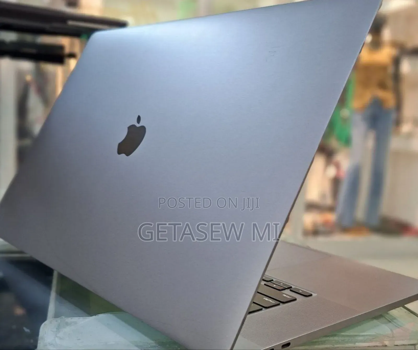 New Laptop Apple MacBook Pro 2019 32GB Intel Core I9 SSD 1T