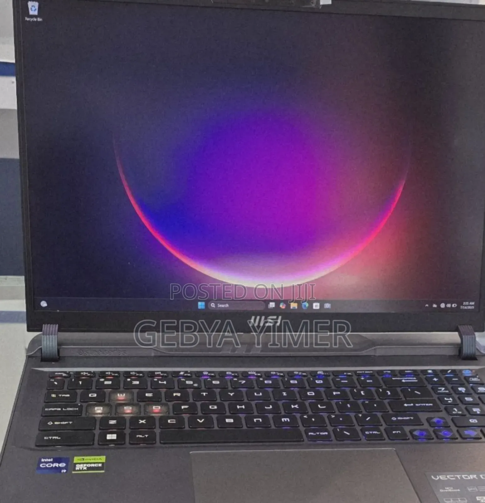 New Laptop MSI Vector 16 HX AI A2XWIG 16GB Intel Core I9 SSD 1T