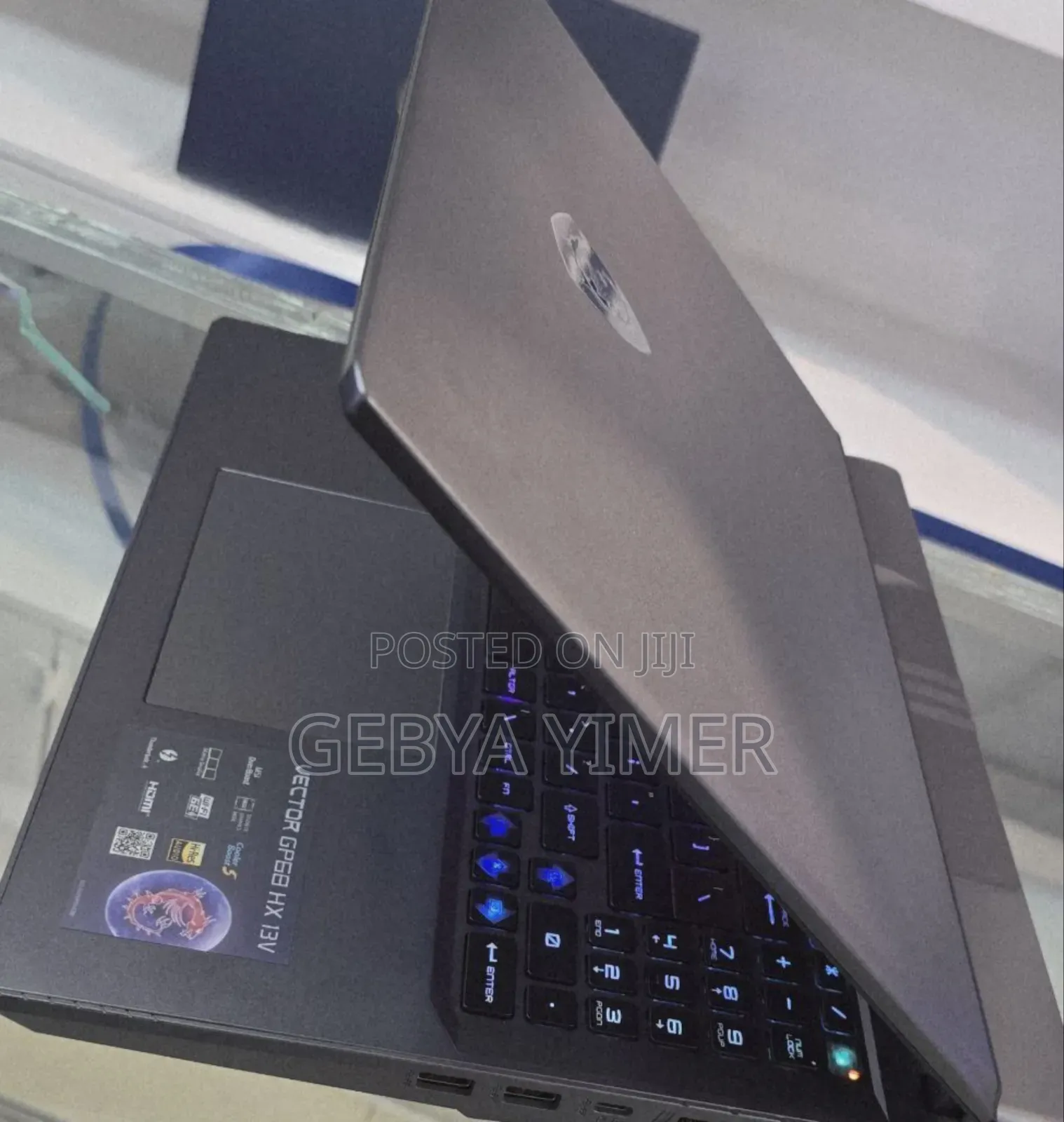 New Laptop MSI Vector 16 HX AI A2XWIG 16GB Intel Core I9 SSD 1T