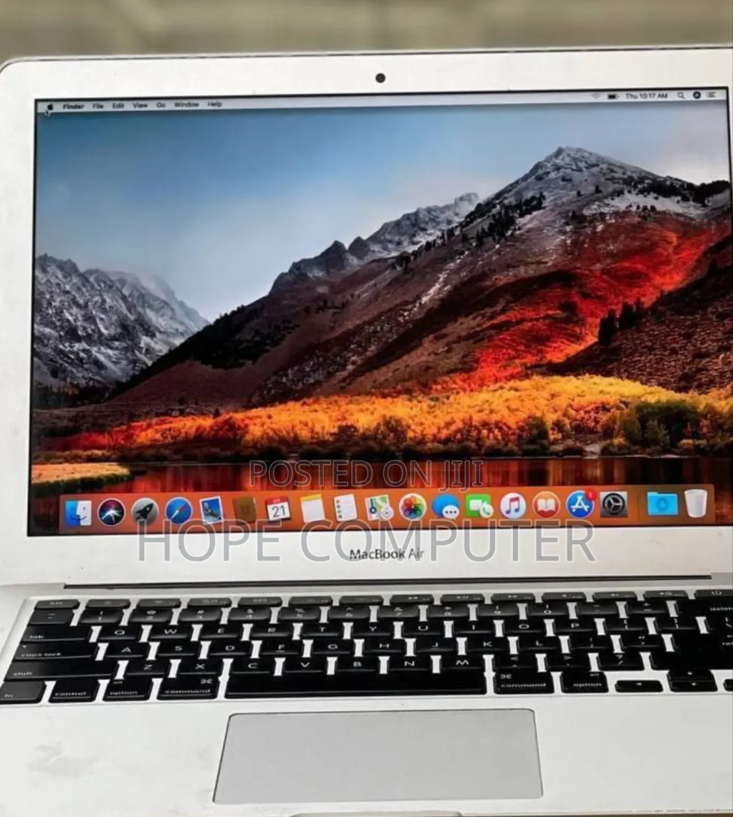 New Laptop Apple MacBook Pro 2017 8GB Intel Core I5 SSD 256GB
