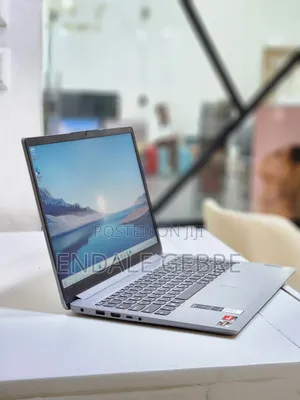New Laptop Lenovo IdeaPad 1 8GB AMD Ryzen 5 SSD 512GB