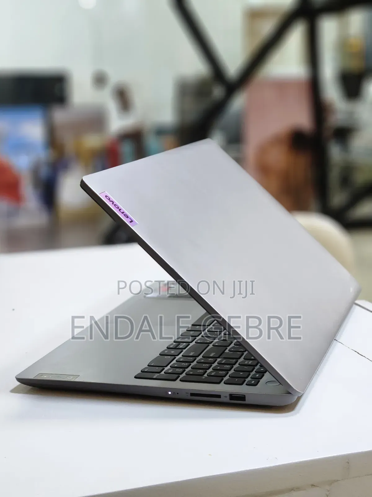 New Laptop Lenovo IdeaPad 1 8GB AMD Ryzen 5 SSD 512GB