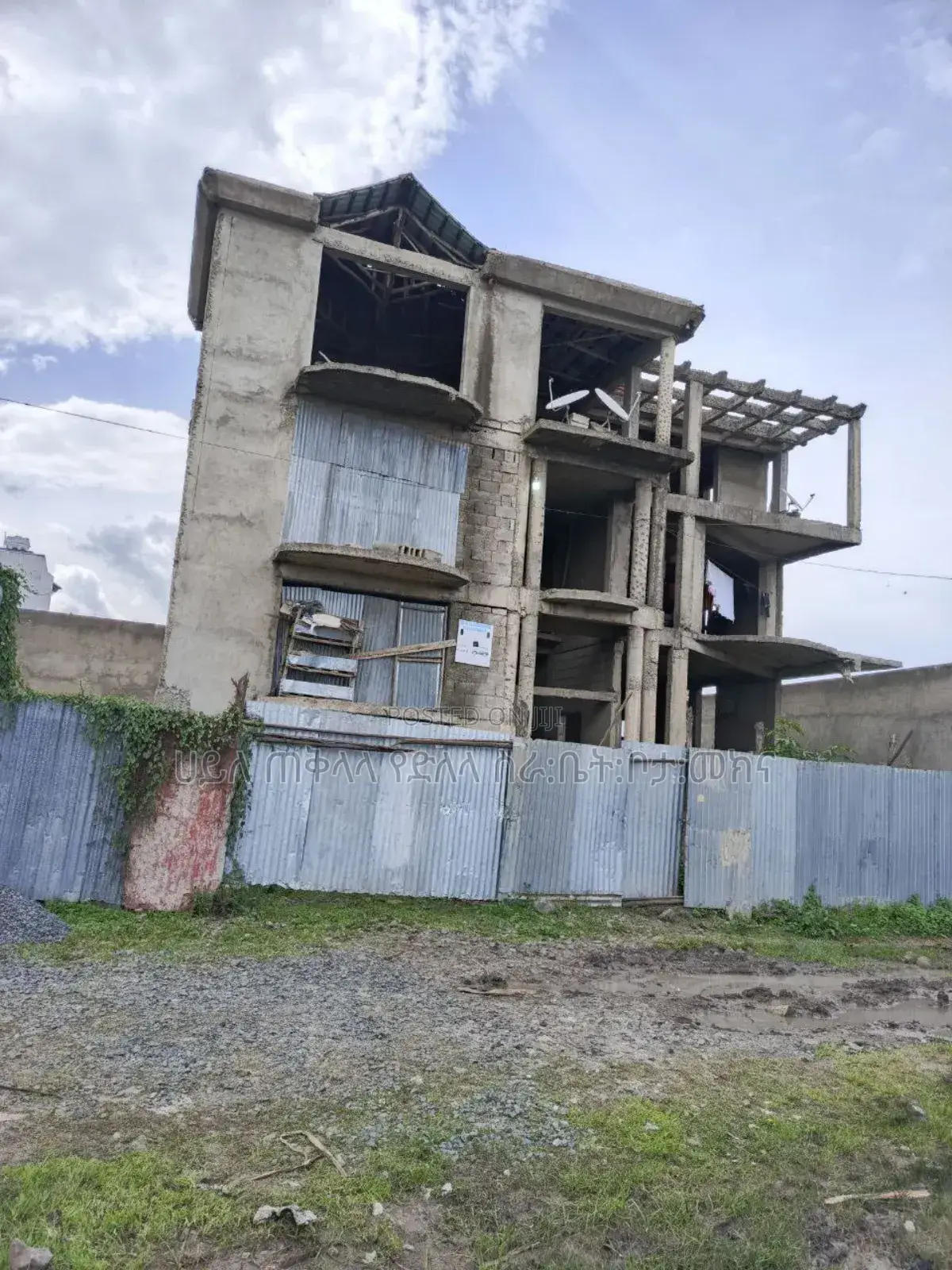 6bdrm House in ሮዘታ Real State, Oromia-Finfinne for sale