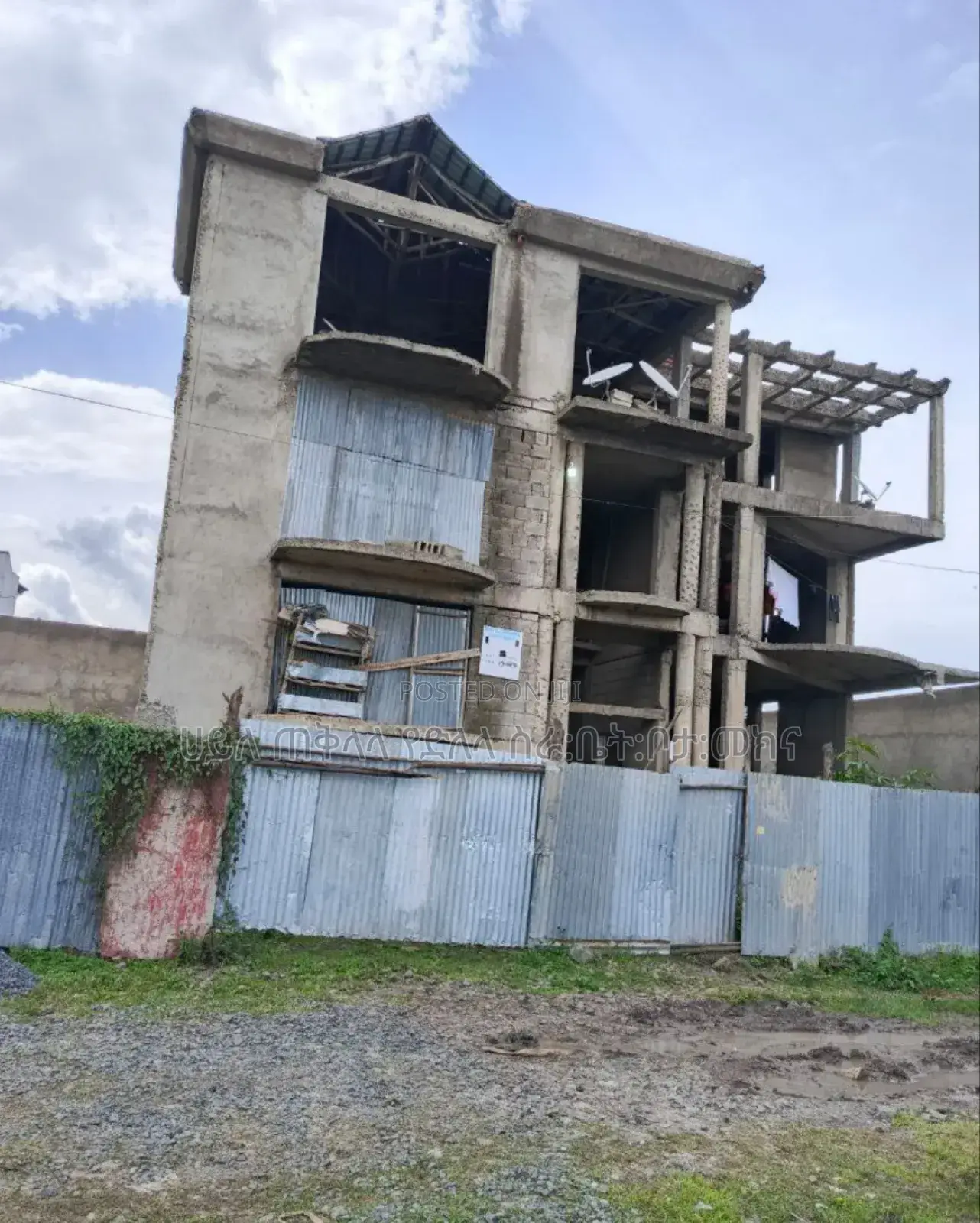 6bdrm House in ሮዘታ Real State, Oromia-Finfinne for sale