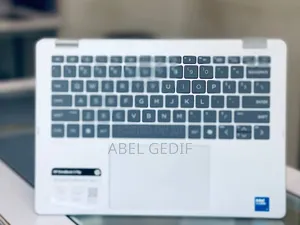 New Laptop HP OmniBook 7 14" 16GB Intel Core I7 SSD 512GB