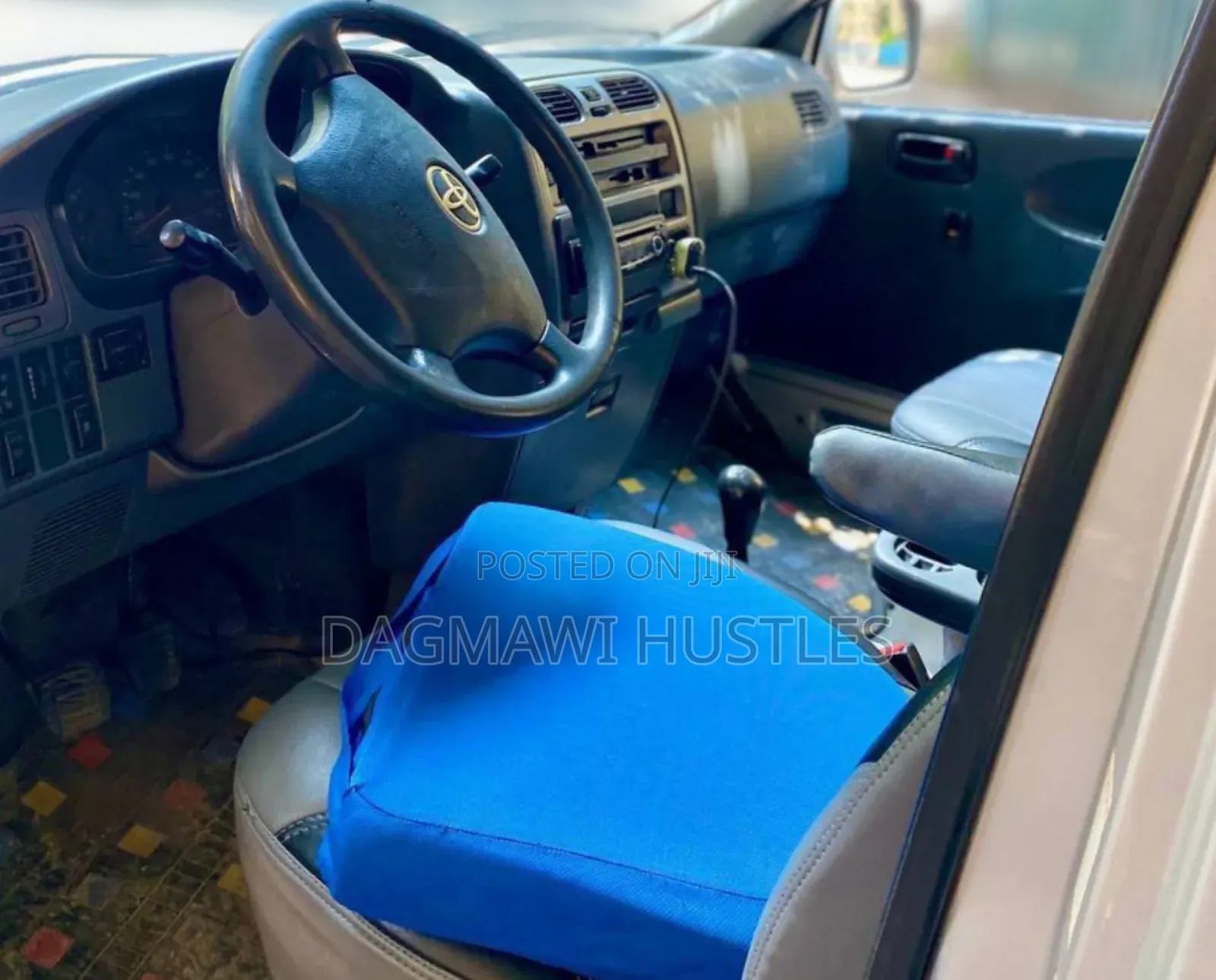 Toyota HiAce 2007 Grey