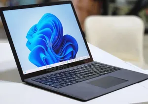 New Laptop Microsoft Surface 16GB Intel Core I7 SSD 512GB