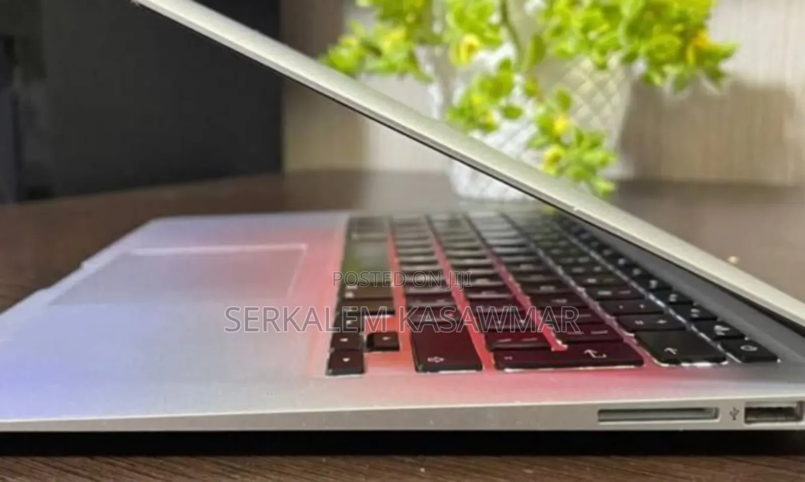 New Laptop Apple MacBook Air 2015 4GB Intel Core I5 SSD 256GB