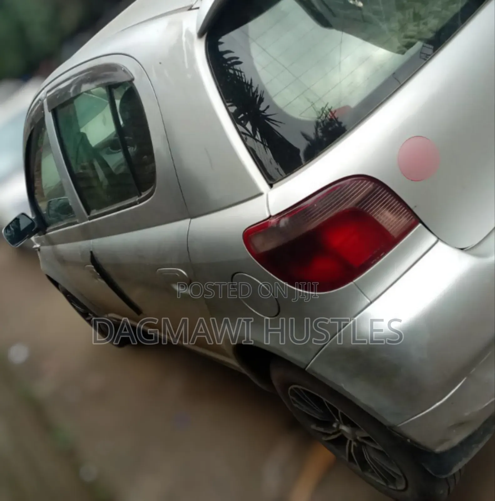 Toyota Vitz 2001 Silver