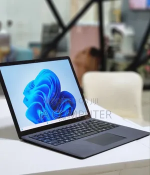 New Laptop Microsoft Surface 16GB Intel Core I7 SSD 512GB