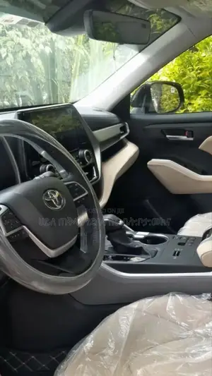 New Toyota Highlander Hybrid 2024 Black