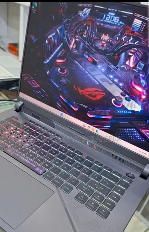 New Laptop Asus ROG Strix G17 32GB Intel Core I9 SSD 1T