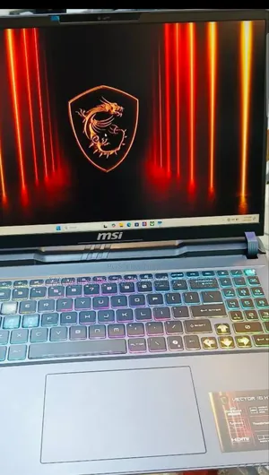 New Laptop MSI Vector 16 HX AI A2XWIG 16GB Intel Core Ultra 7 SSD 1T