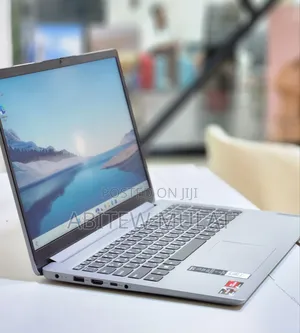 New Laptop Lenovo IdeaPad 1 8GB AMD Ryzen 5 SSD 512GB
