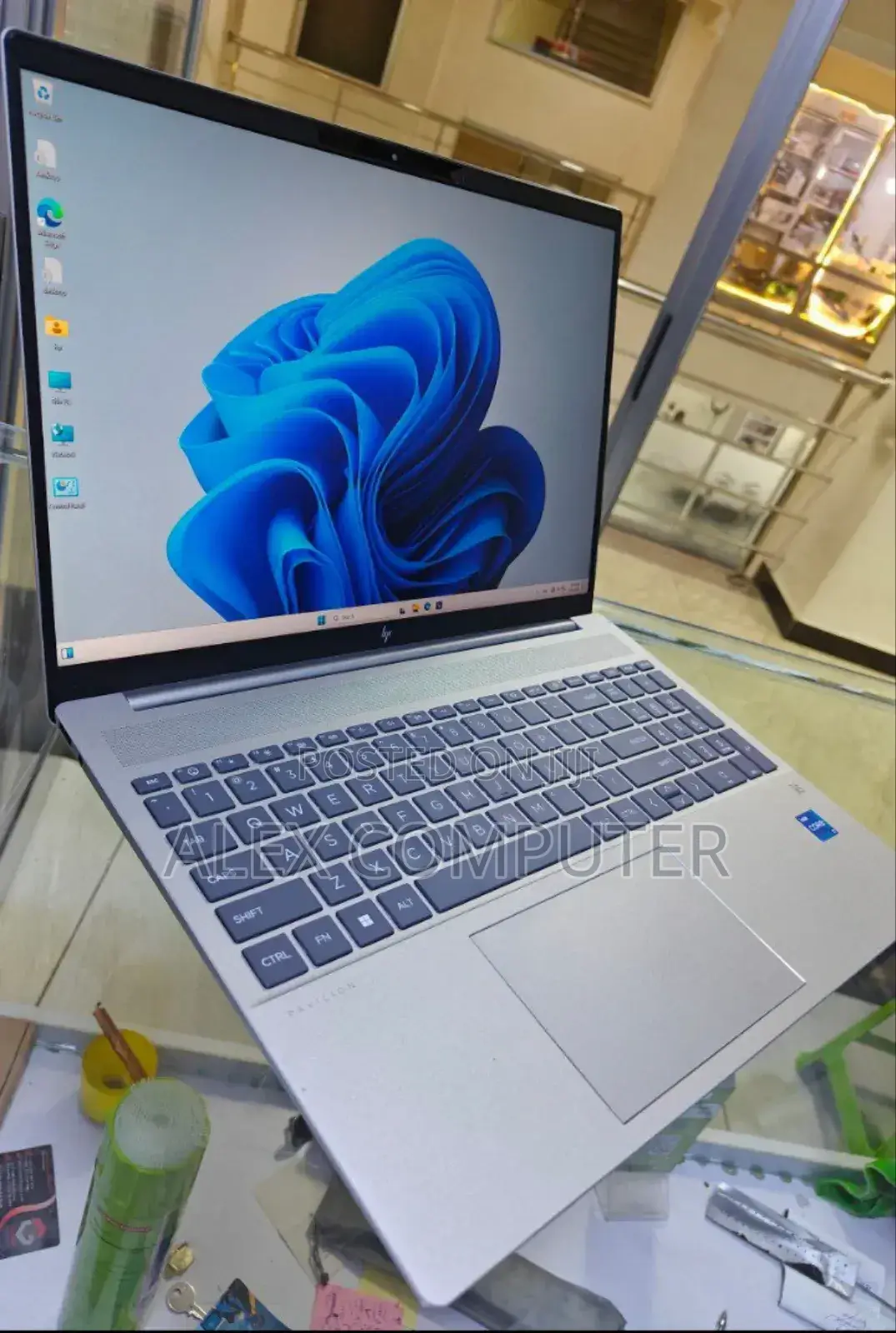 New Laptop HP Pavilion 15 16GB Intel Core I7 SSD 512GB