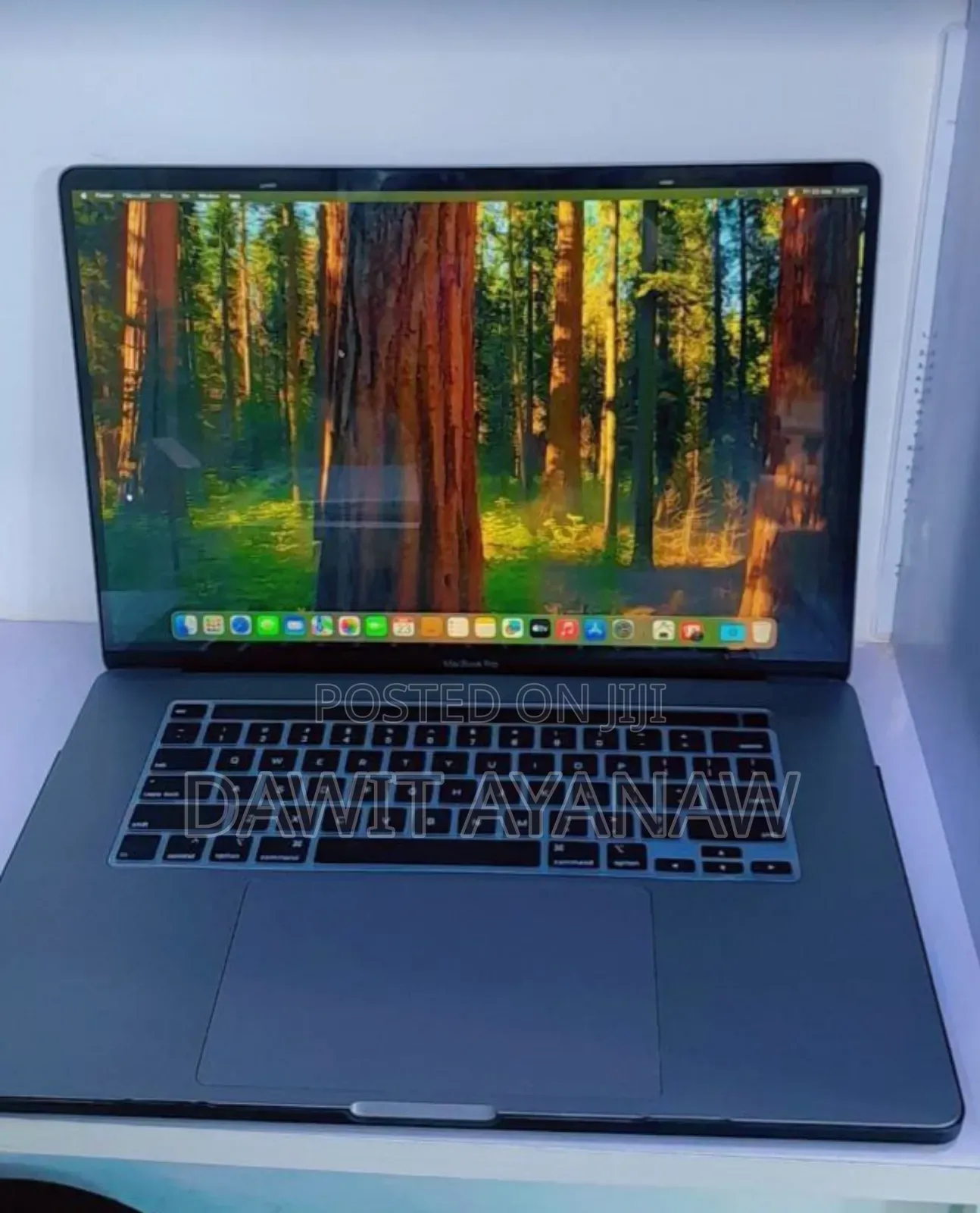 New Laptop Apple MacBook Pro 2019 16GB Intel Core I9 SSD 512GB