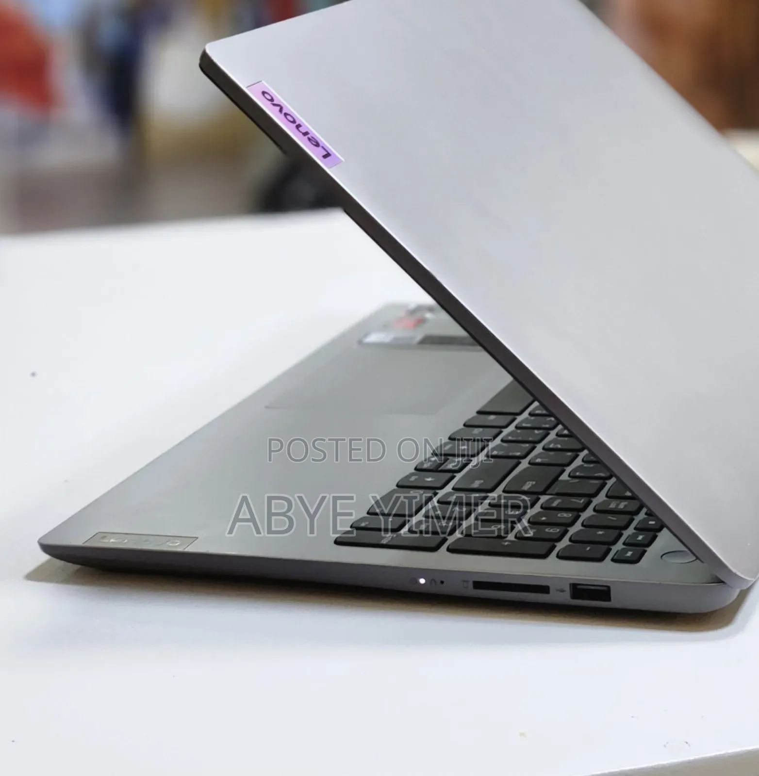 New Laptop Lenovo IdeaPad 1 8GB AMD Ryzen 5 SSD 512GB