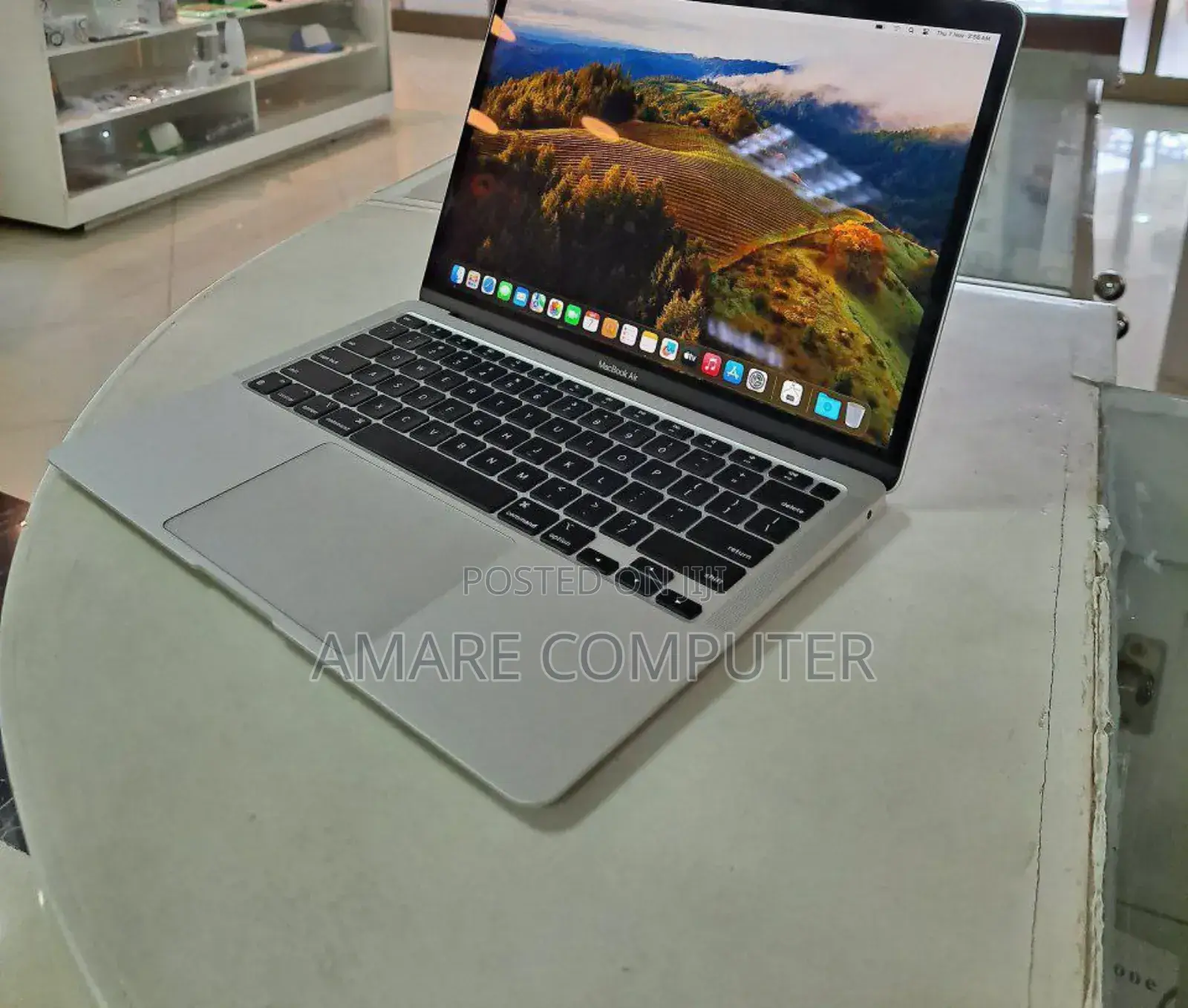 New Laptop Apple MacBook Air 2020 M1 8GB Apple M1 SSHD (Hybrid) 256GB