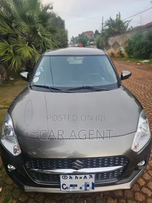 Photo - Suzuki Swift 2023 Gray