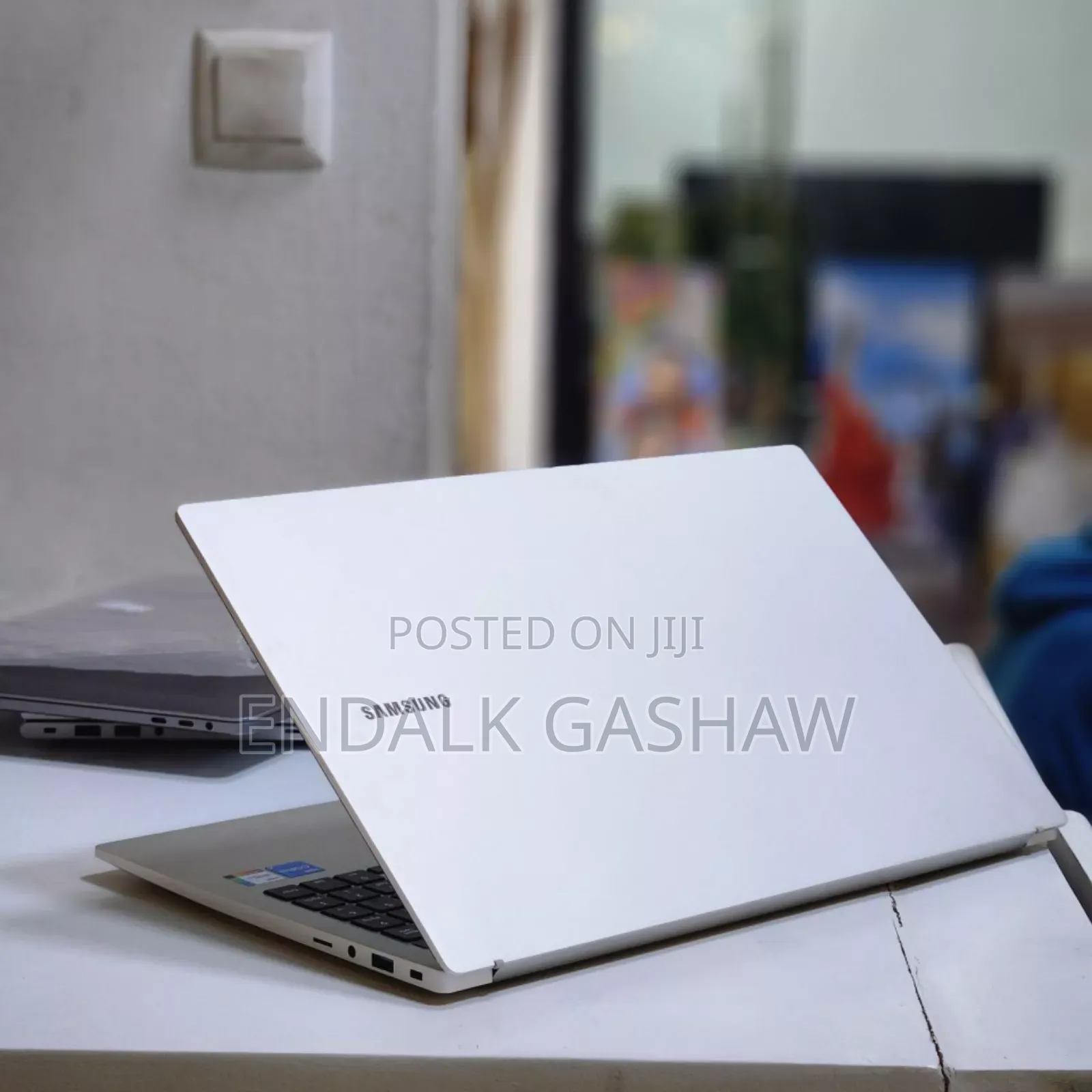 New Laptop Samsung Galaxy Book 2 8GB Intel Core I5 SSD 512GB