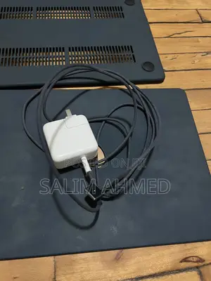 New Laptop Apple MacBook Air 2023 M2 8GB Apple M2 SSD 256GB