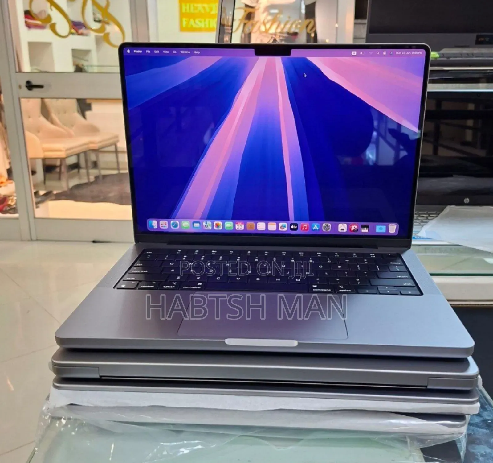 New Laptop Apple MacBook Pro 2013 16GB Intel Core I5 SSD 512GB