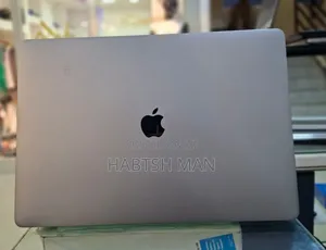Photo - New Laptop Apple MacBook Pro 2019 32GB Intel Core I9 SSD 1T