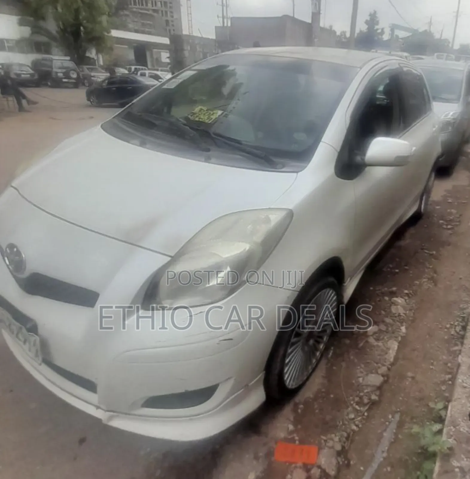 Toyota Yaris 2010 White