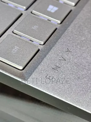 New Laptop HP Envy X2 8GB Intel Core I5 SSD 512GB