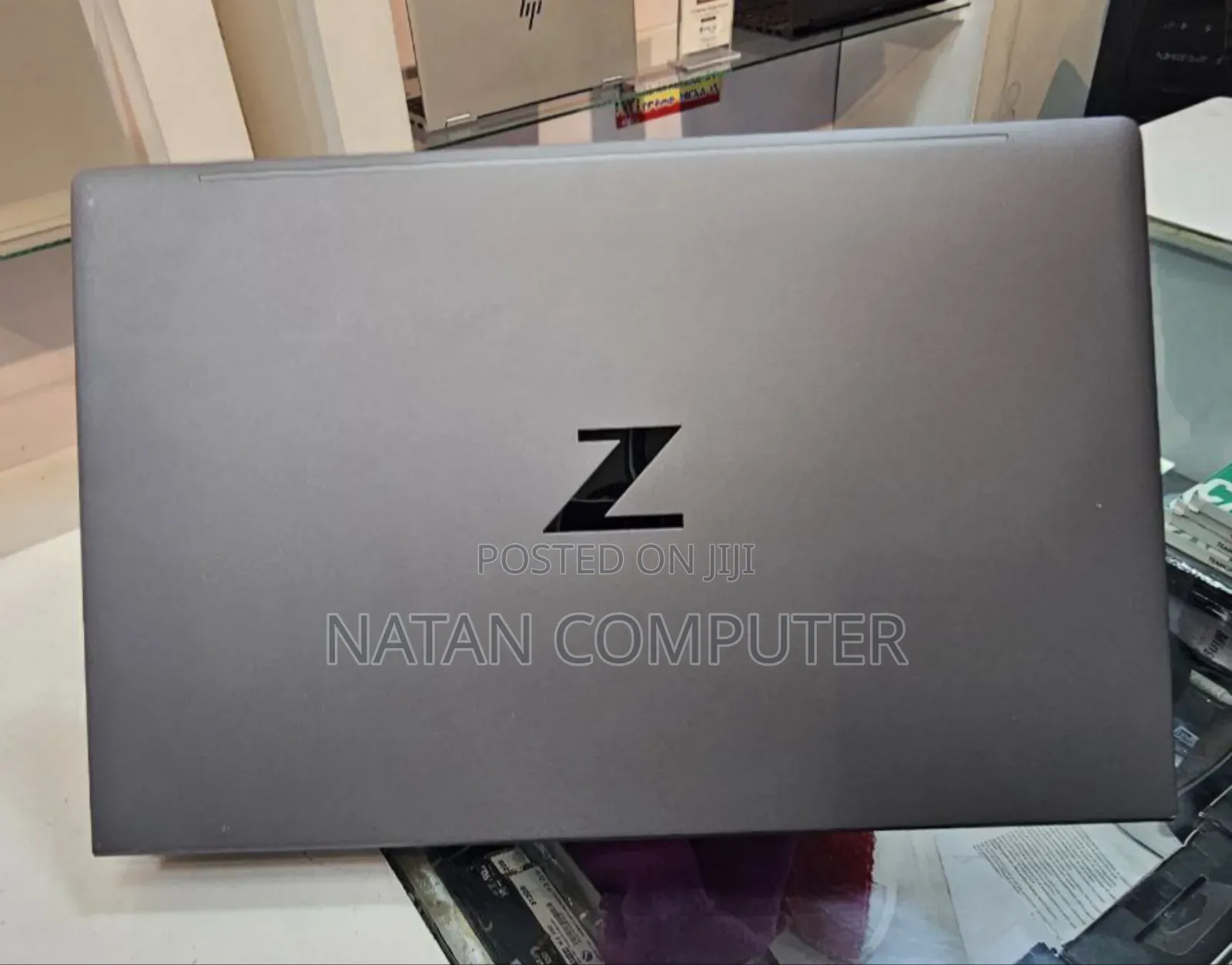 New Laptop HP ZBook Firefly G8 32GB Intel Core I7 SSD 1T