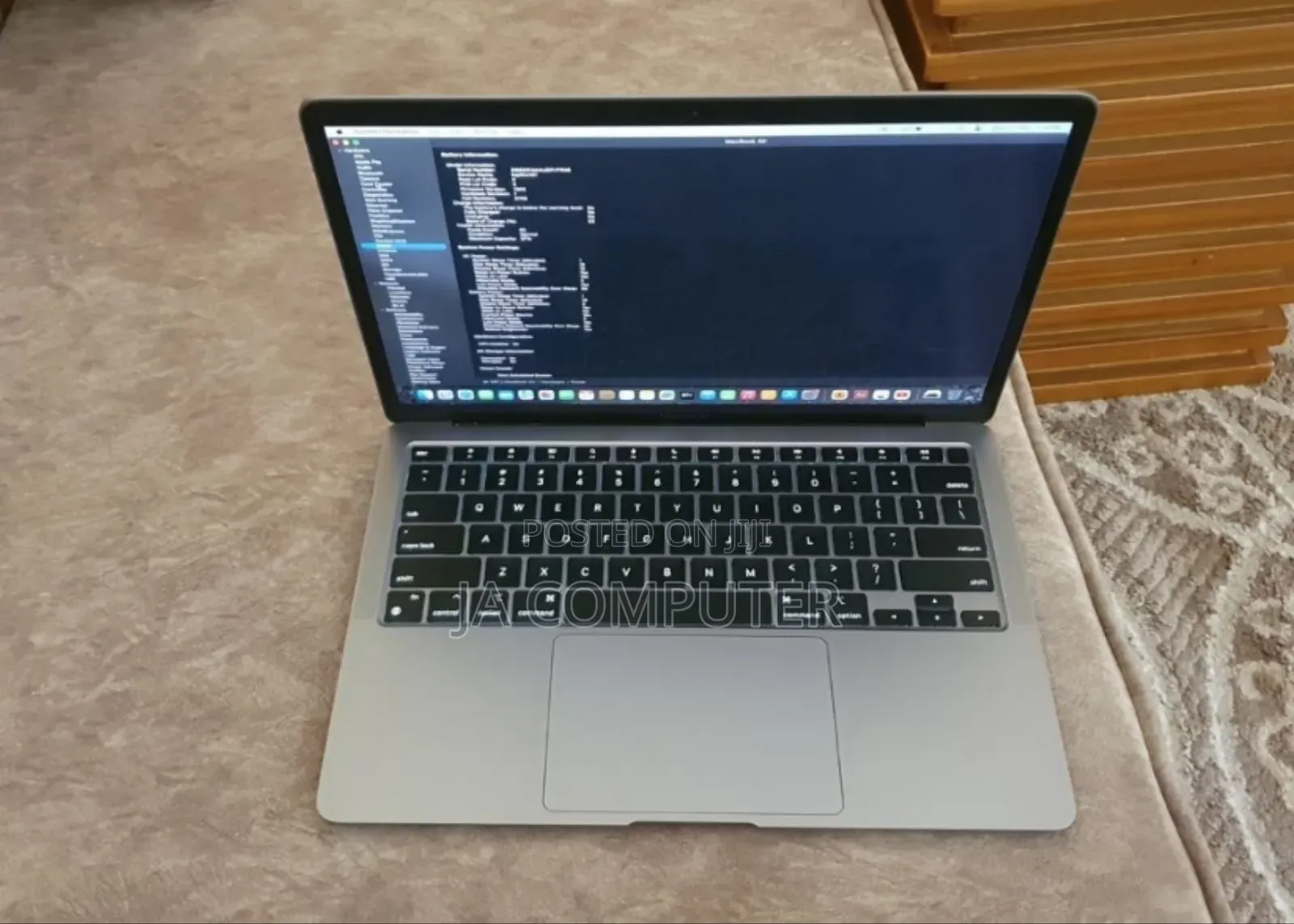 New Laptop Apple MacBook Air 2020 M1 8GB Apple M1 SSD 256GB
