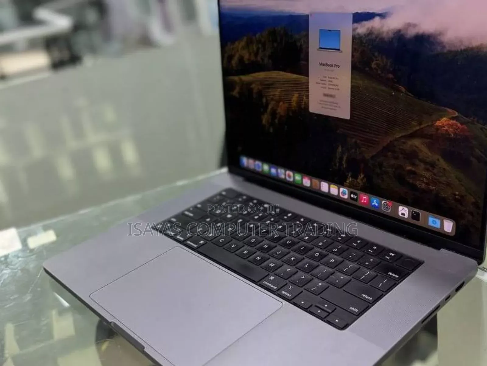 New Laptop Apple MacBook Pro 2021 M1 16GB SSD 512GB