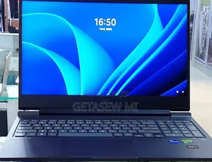New Laptop HP Victus 16 16GB Intel Core i7 SSD 256GB
