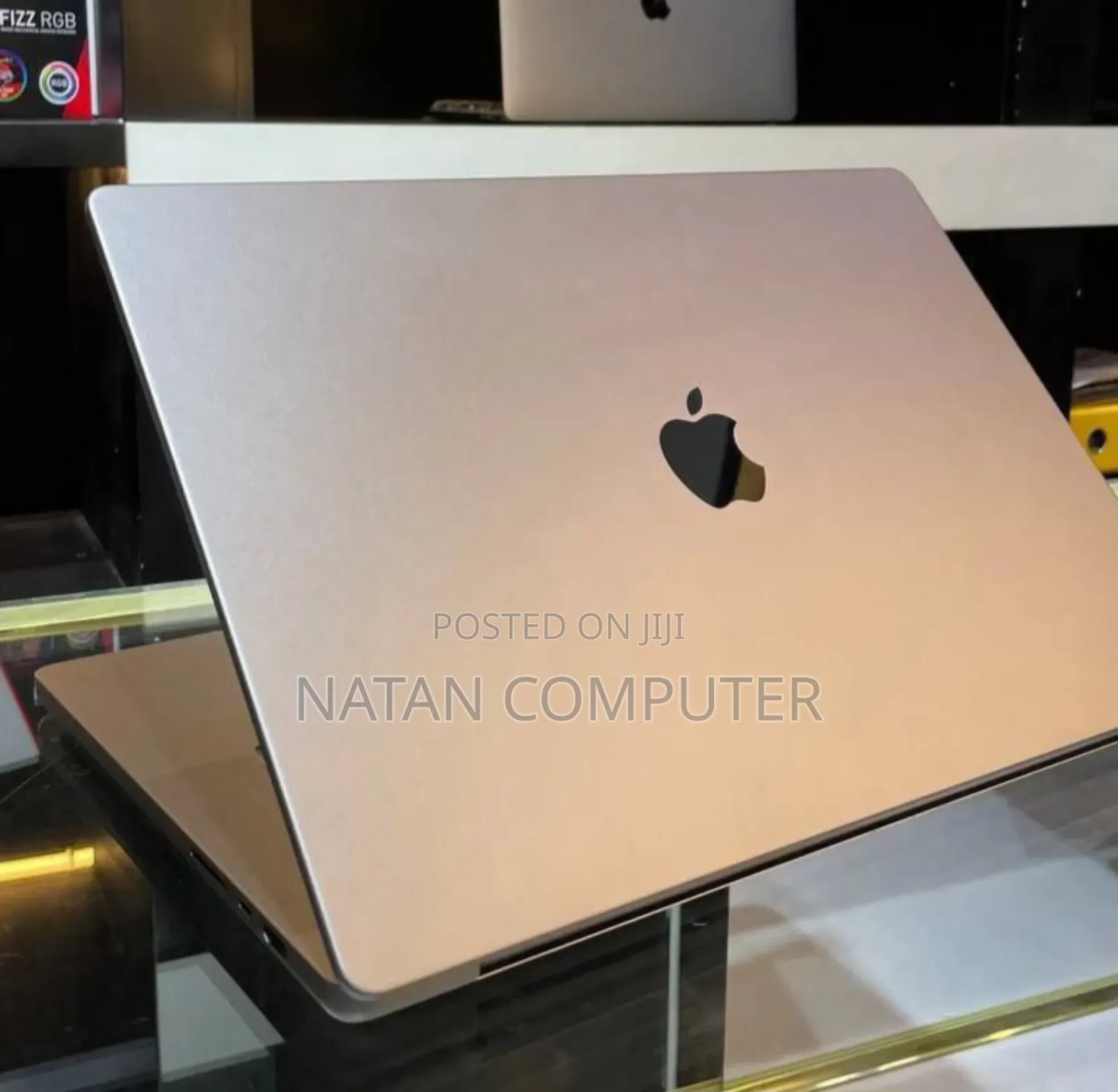 New Laptop Apple MacBook Pro 2021 M1 32GB Apple M1 Pro SSD 1T