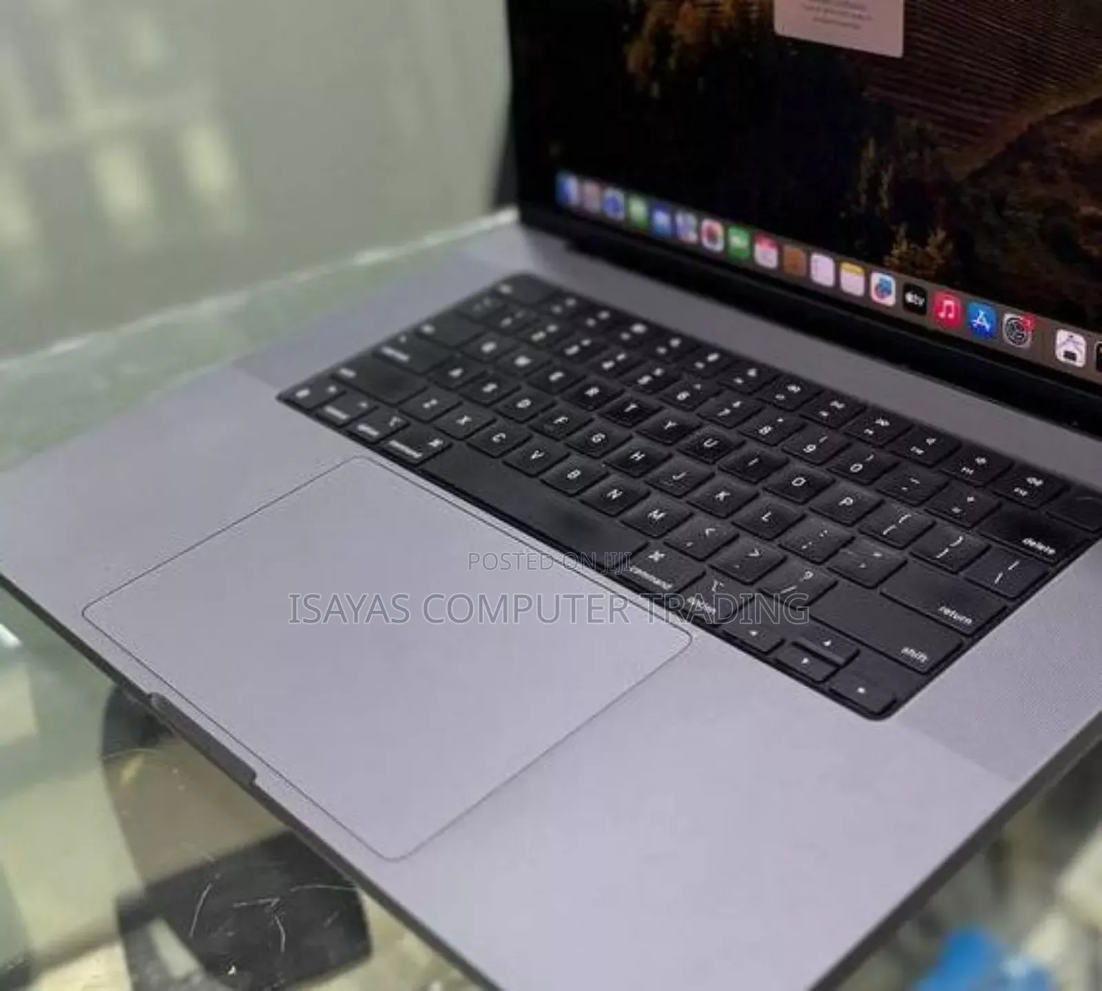 New Laptop Apple MacBook Pro 2021 M1 16GB SSD 512GB