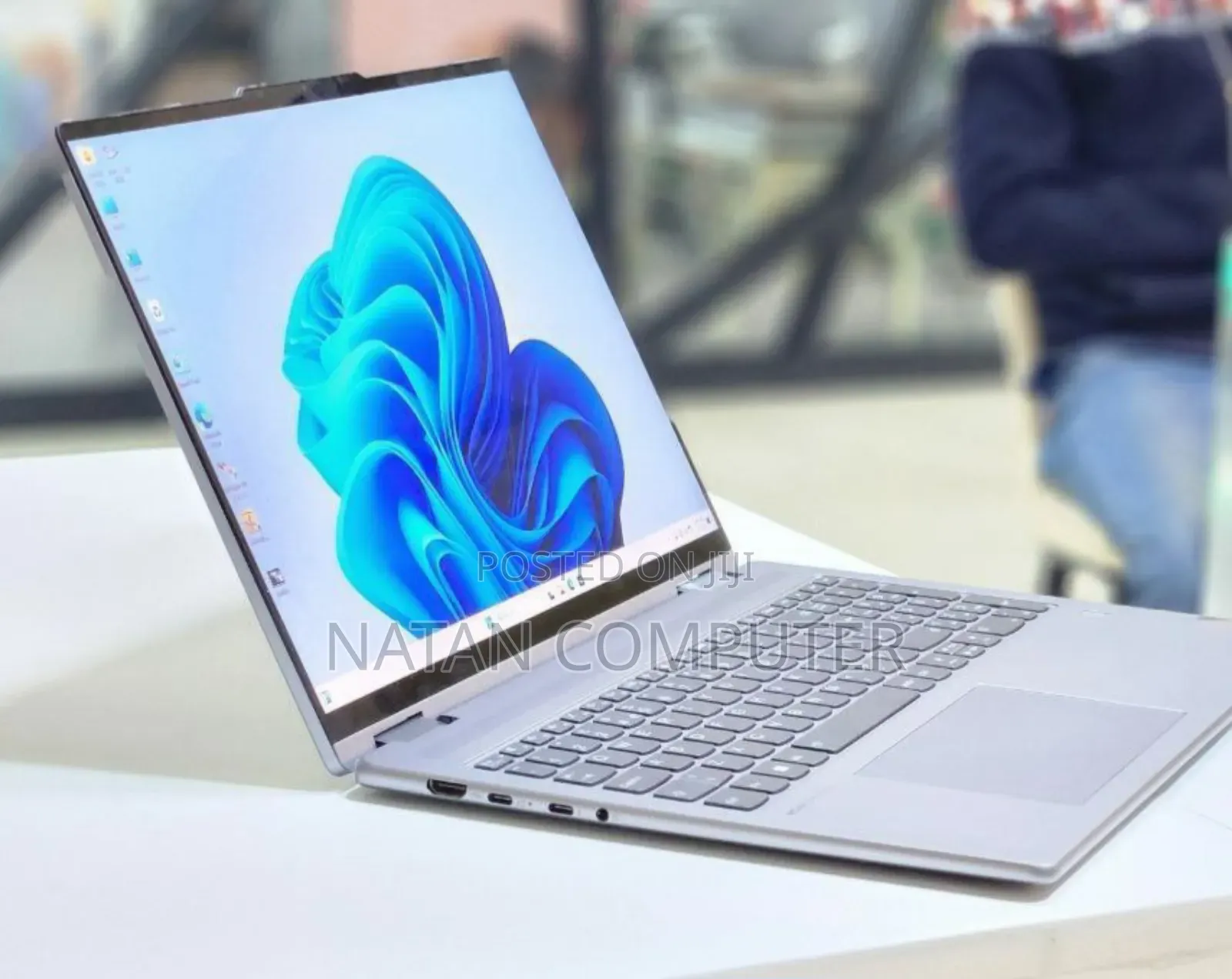 New Laptop Lenovo Yoga 7i 16GB Intel Core I7 SSD 1T