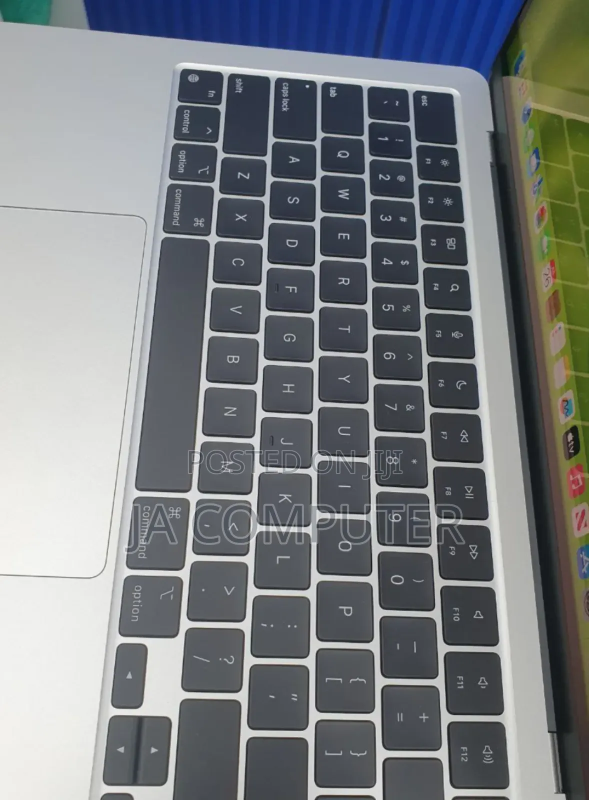 New Laptop Apple MacBook Air 2024 M3 13-Inch 16GB Apple M3 SSD 512GB