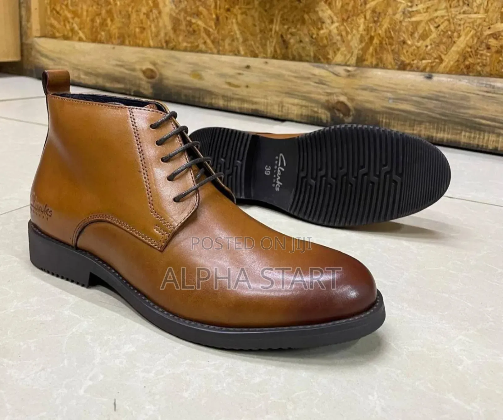 Original Clark's Shoes Made in Italy 
Premium Quality