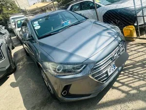 Hyundai Elantra 2017 Gray