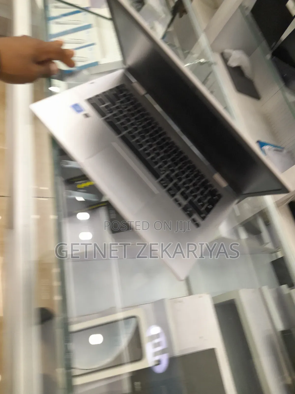 New Laptop Asus Chromebook C423 8GB Intel Pentium SSD 256GB